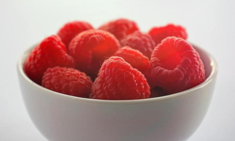 Bowl of fresh raspberries